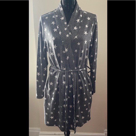 dearfoams Other - Dearfoams Grey Star Short Robe Size Medium